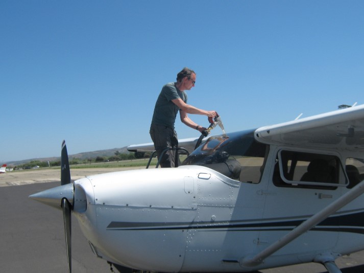 -Tanken @ Lompoc airport